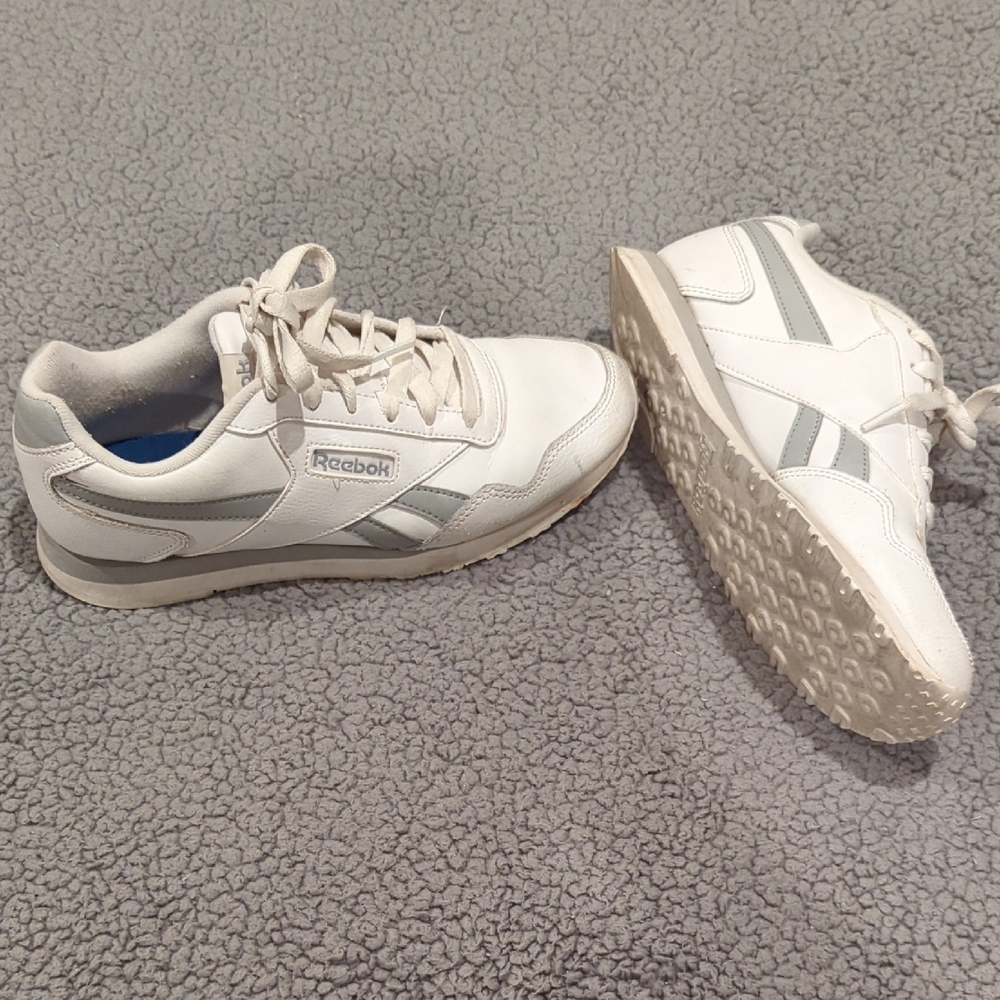 Reebok Classic White and Gray Trainers